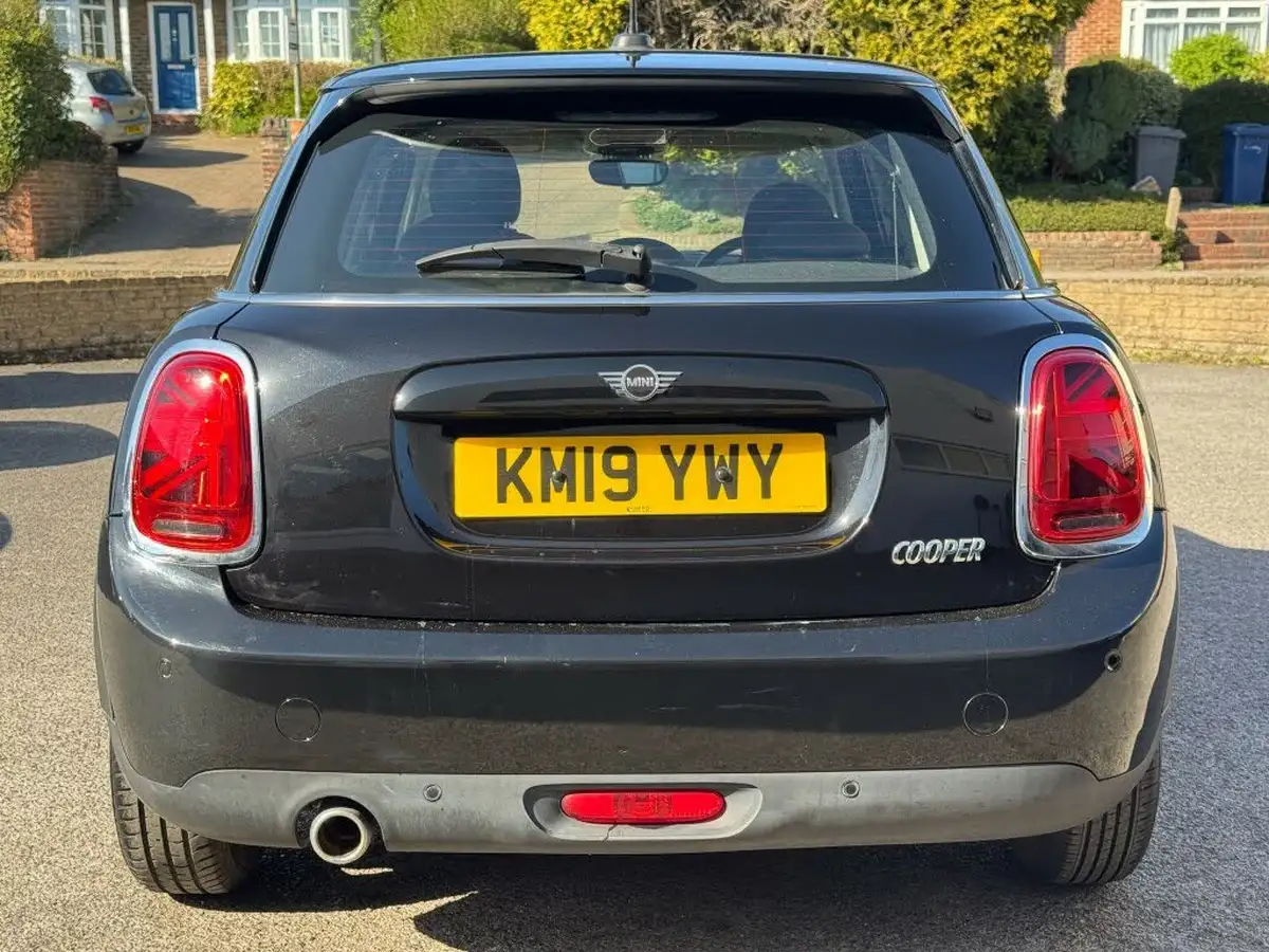 2019-mini-cooper-15-cooper-classic-hatchback-5d-big-4