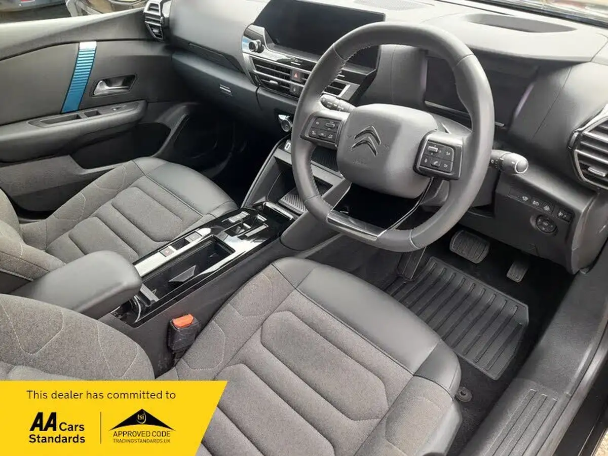 2021-citroen-c4-e-sense-plus-big-13