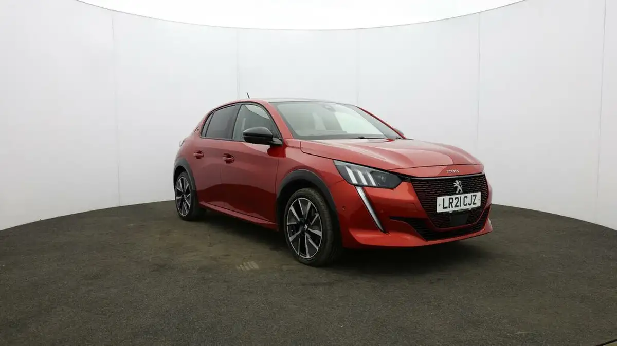 2021-peugeot-208-e-gt-premium-big-39
