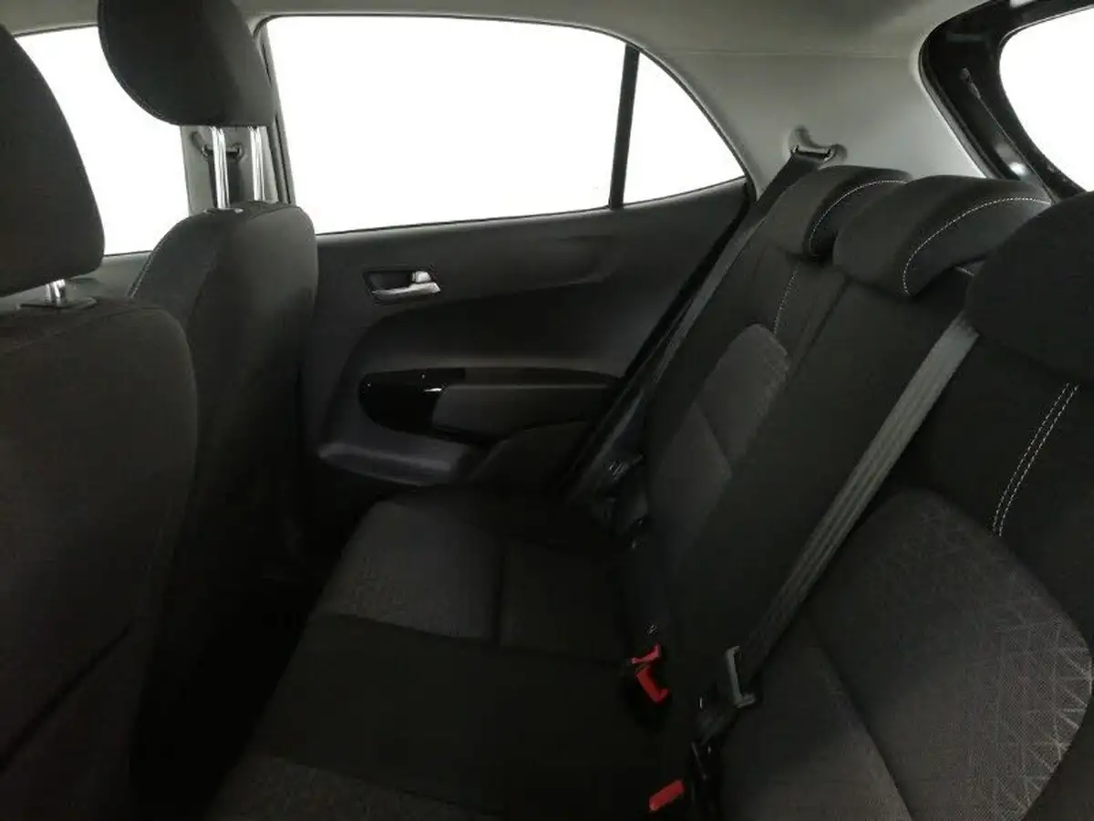 2019-kia-picanto-10-2-big-5
