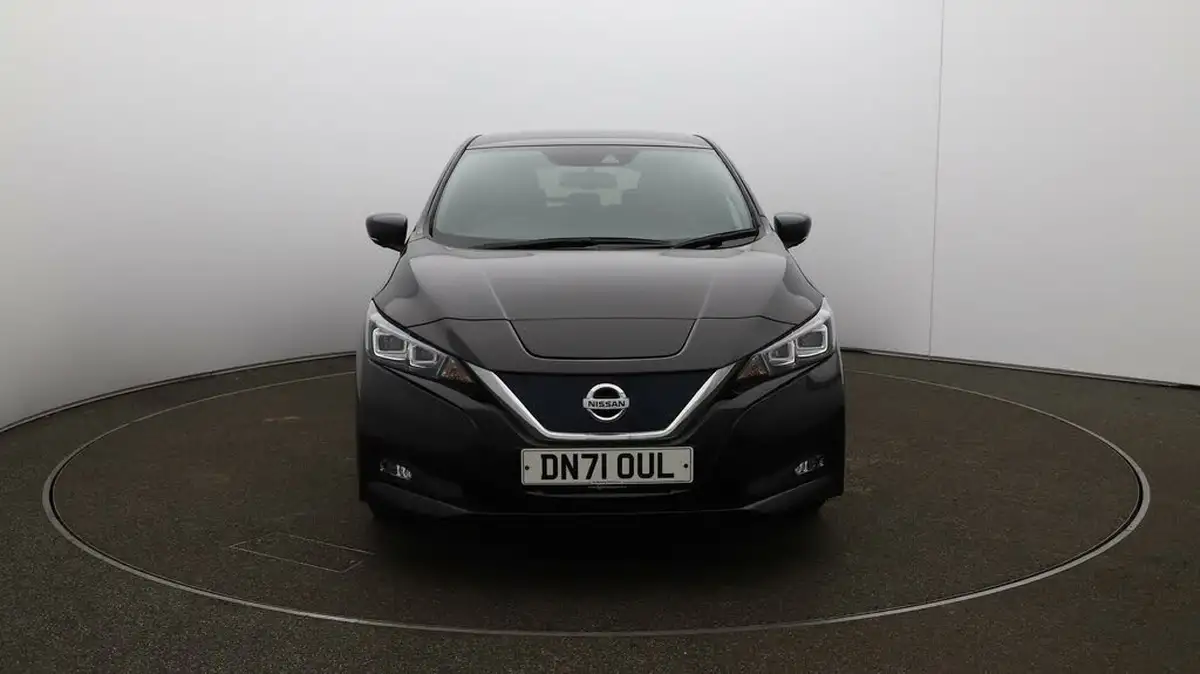 2021-nissan-leaf-e-tekna-big-32