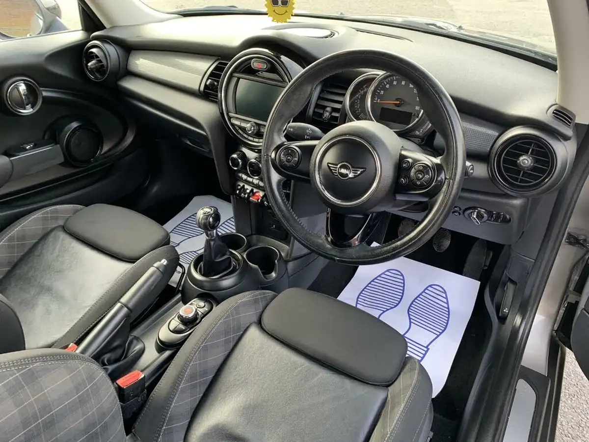 2018-mini-cooper-15-cooper-series-ii-ss-hatchback-3d-big-9