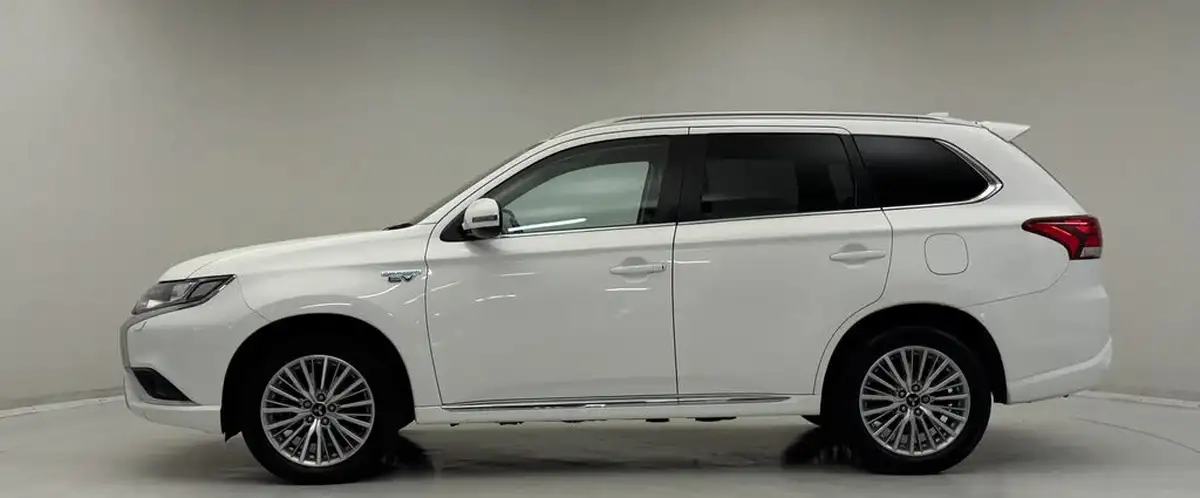 2019-mitsubishi-outlander-24-juro-phev-ss-big-1
