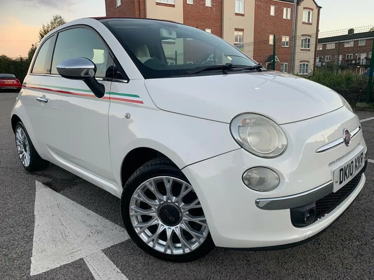 2010-fiat-500c-12-lounge-big-0