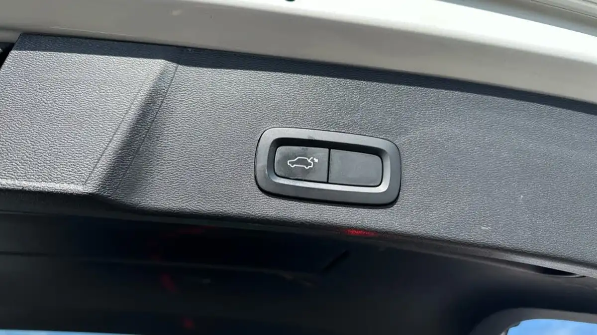 2021-volvo-xc40-20-b4-r-design-194bhp-auto-big-28