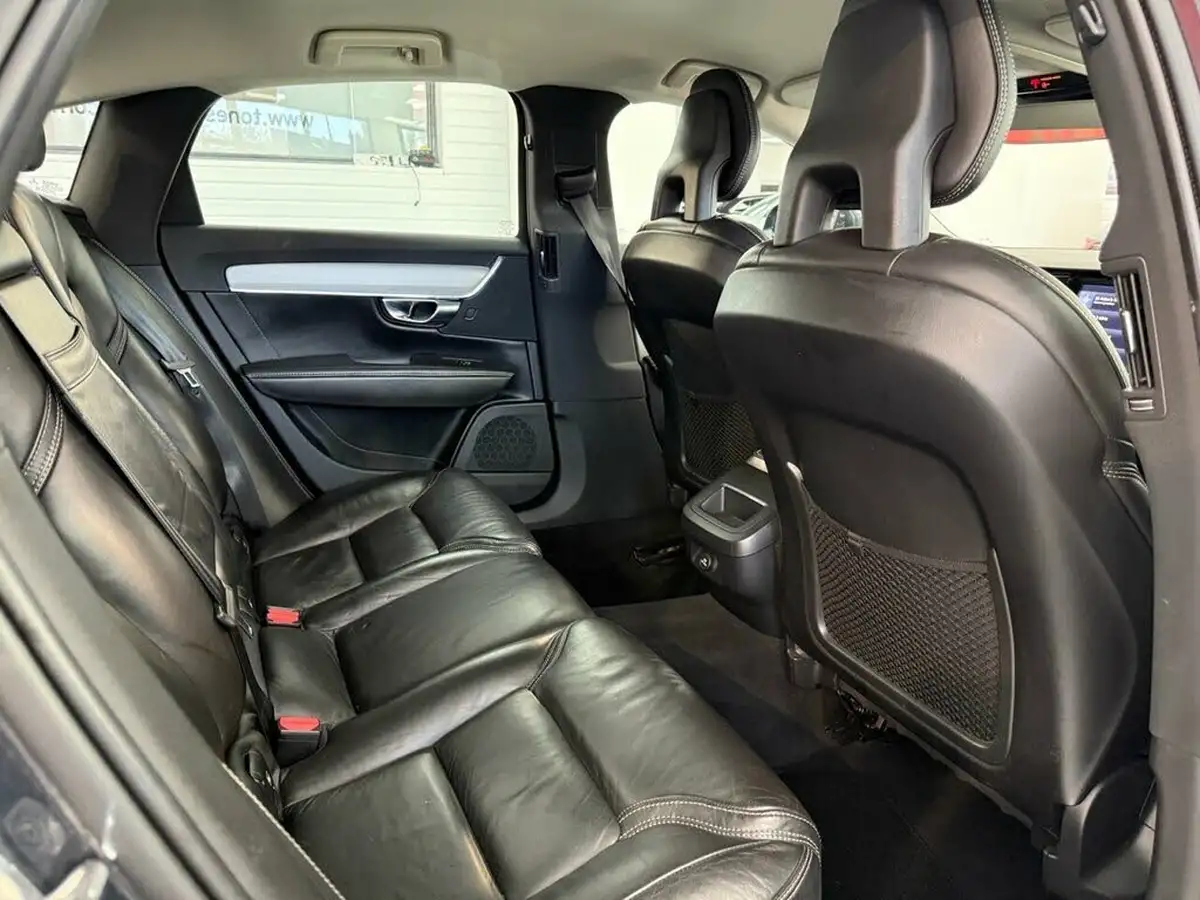 2017-volvo-s90-20td-d5-inscription-big-4