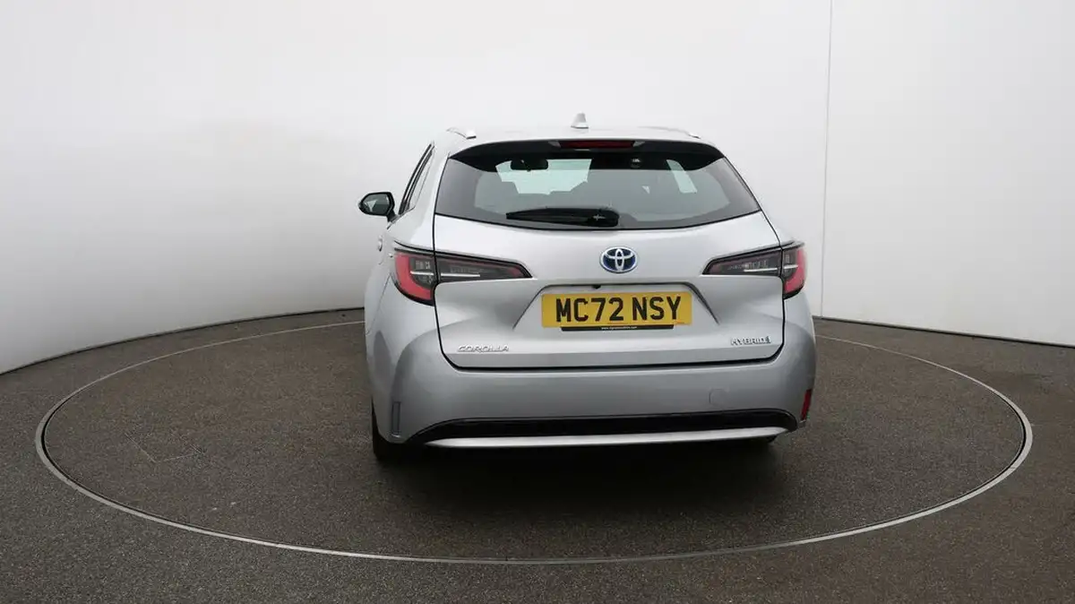 2023-toyota-corolla-18-vvt-i-icon-tech-spare-wheel-touring-sports-5d-big-52