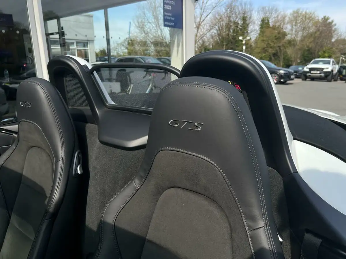 2024-porsche-boxster-718-40-boxster-gts-40-pdk-big-47