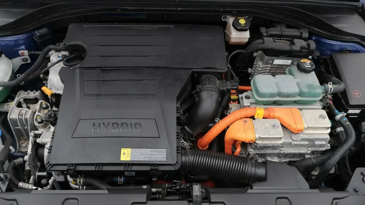 2020-hyundai-ioniq-16-gdi-premium-se-hybrid-big-19