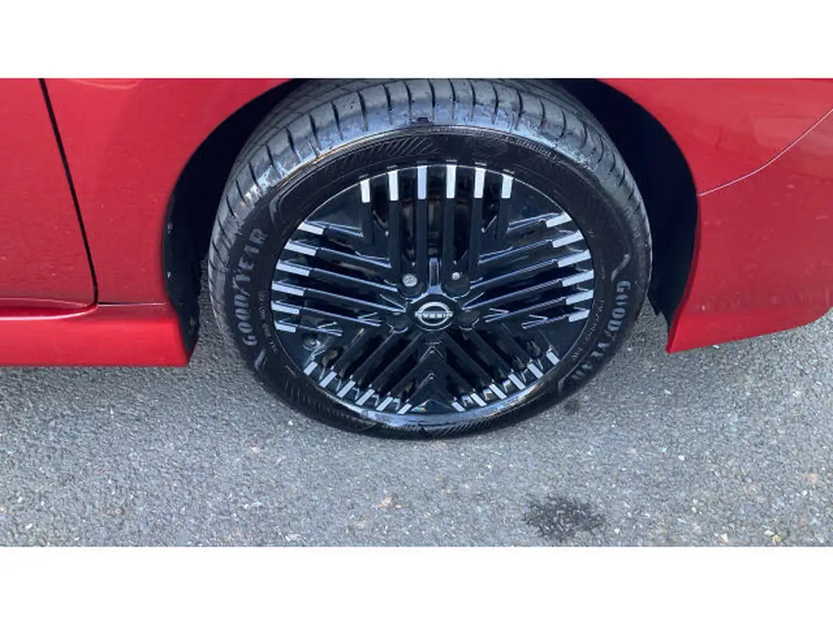 2023-nissan-leaf-e-tekna-39kwh-big-27