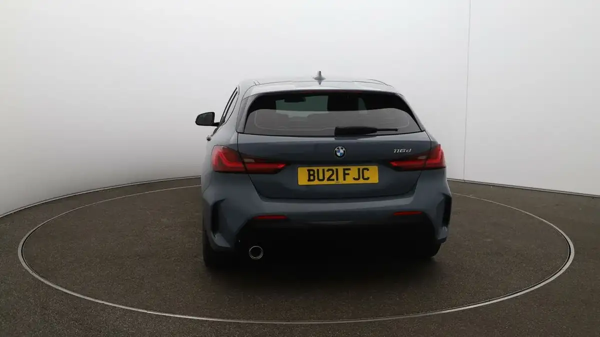 2021-bmw-1-series-15td-116d-m-sport-lcp-dct-big-6