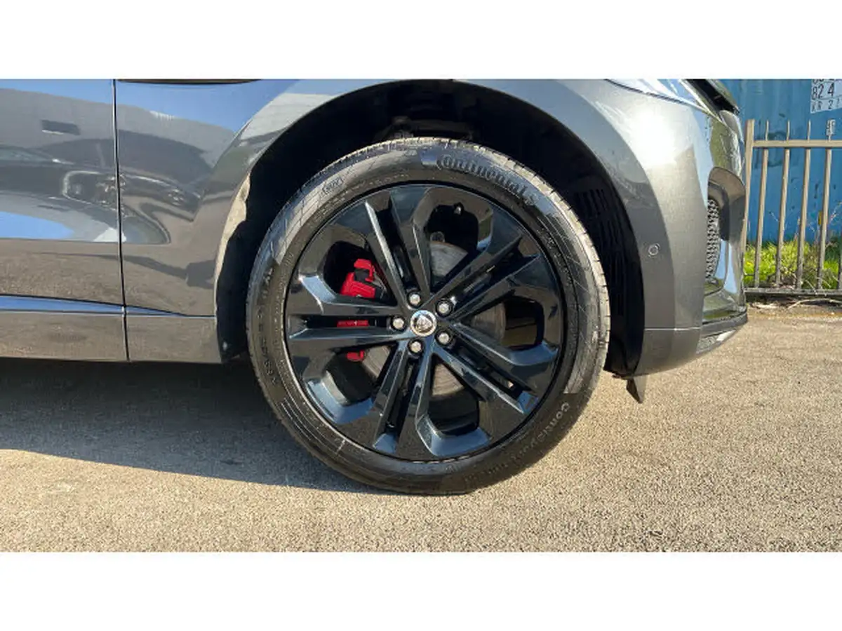 2024-jaguar-f-pace-20-d200-r-dynamic-hse-black-big-7