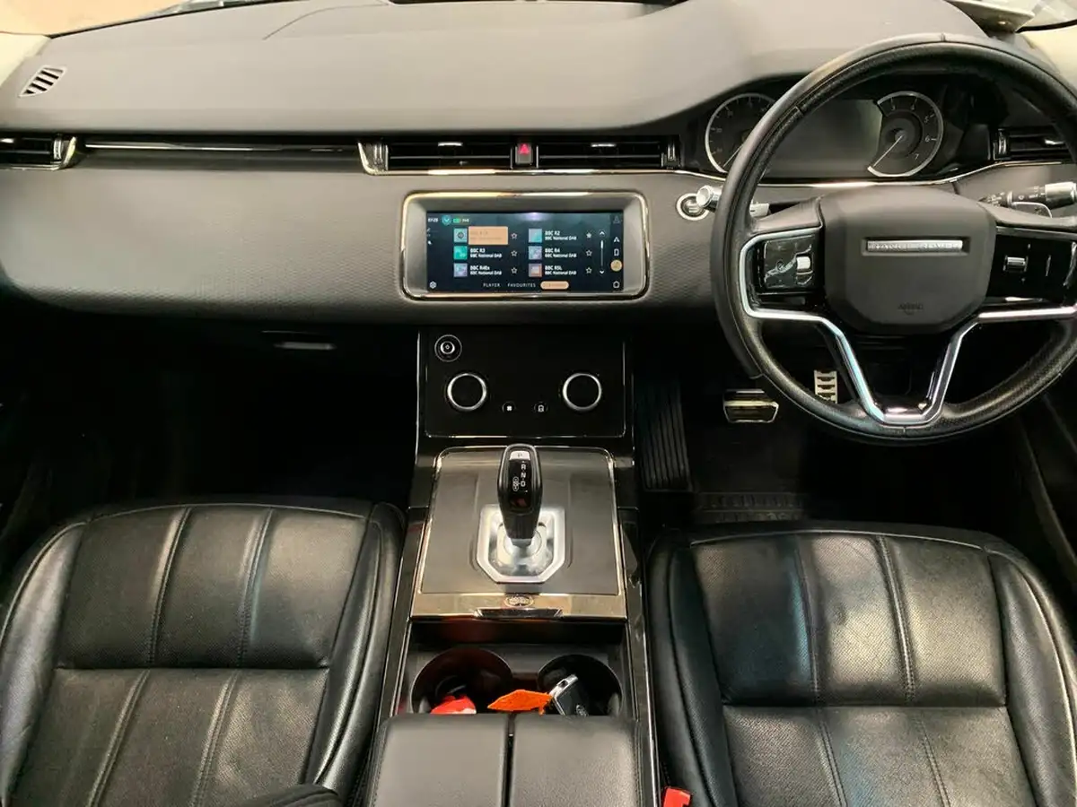 2021-land-rover-range-rover-evoque-15-p300e-r-dynamic-s-big-8
