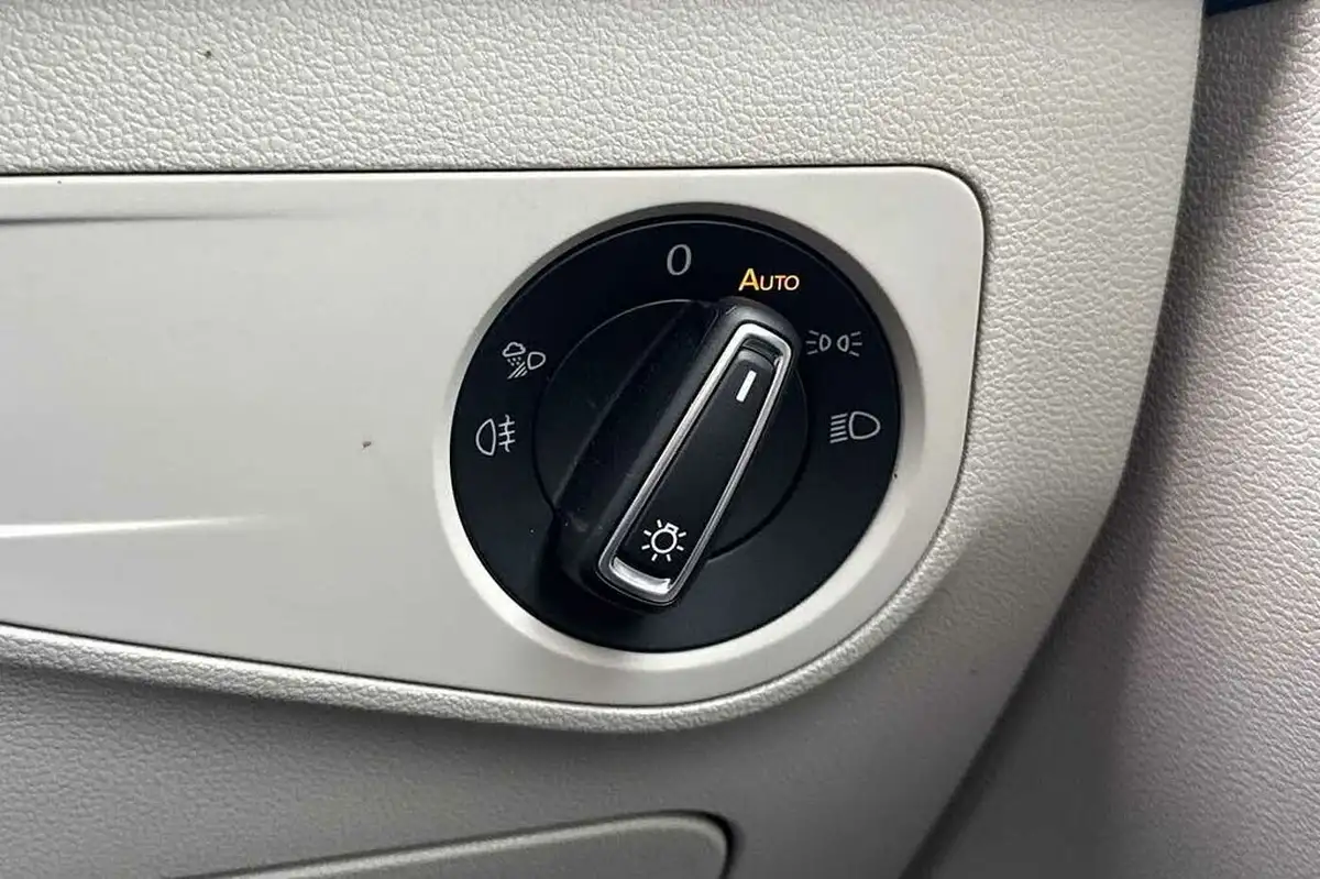 2022-volkswagen-tiguan-15-tsi-elegance-big-20