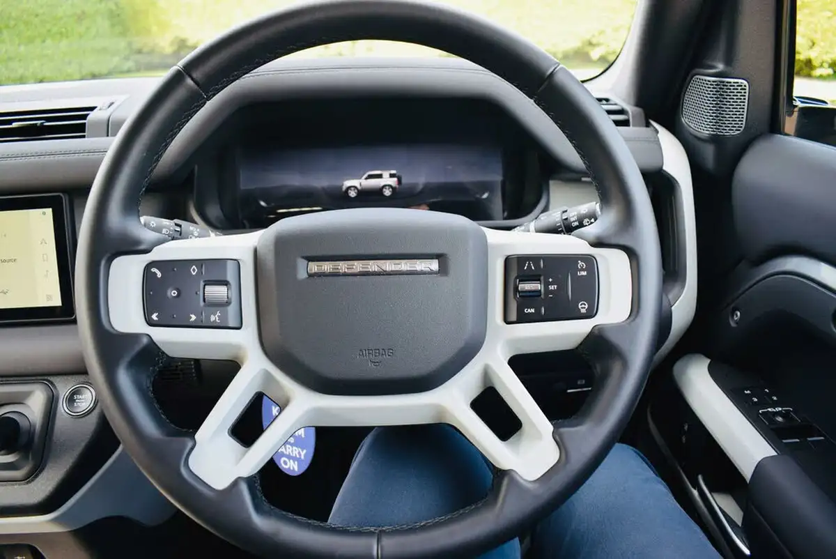 2024-land-rover-90-defender-30-d250-hard-top-se-90-big-9