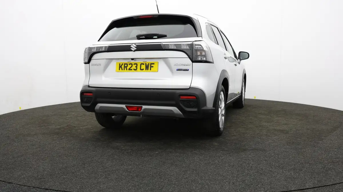 2023-suzuki-s-cross-15-motion-big-73