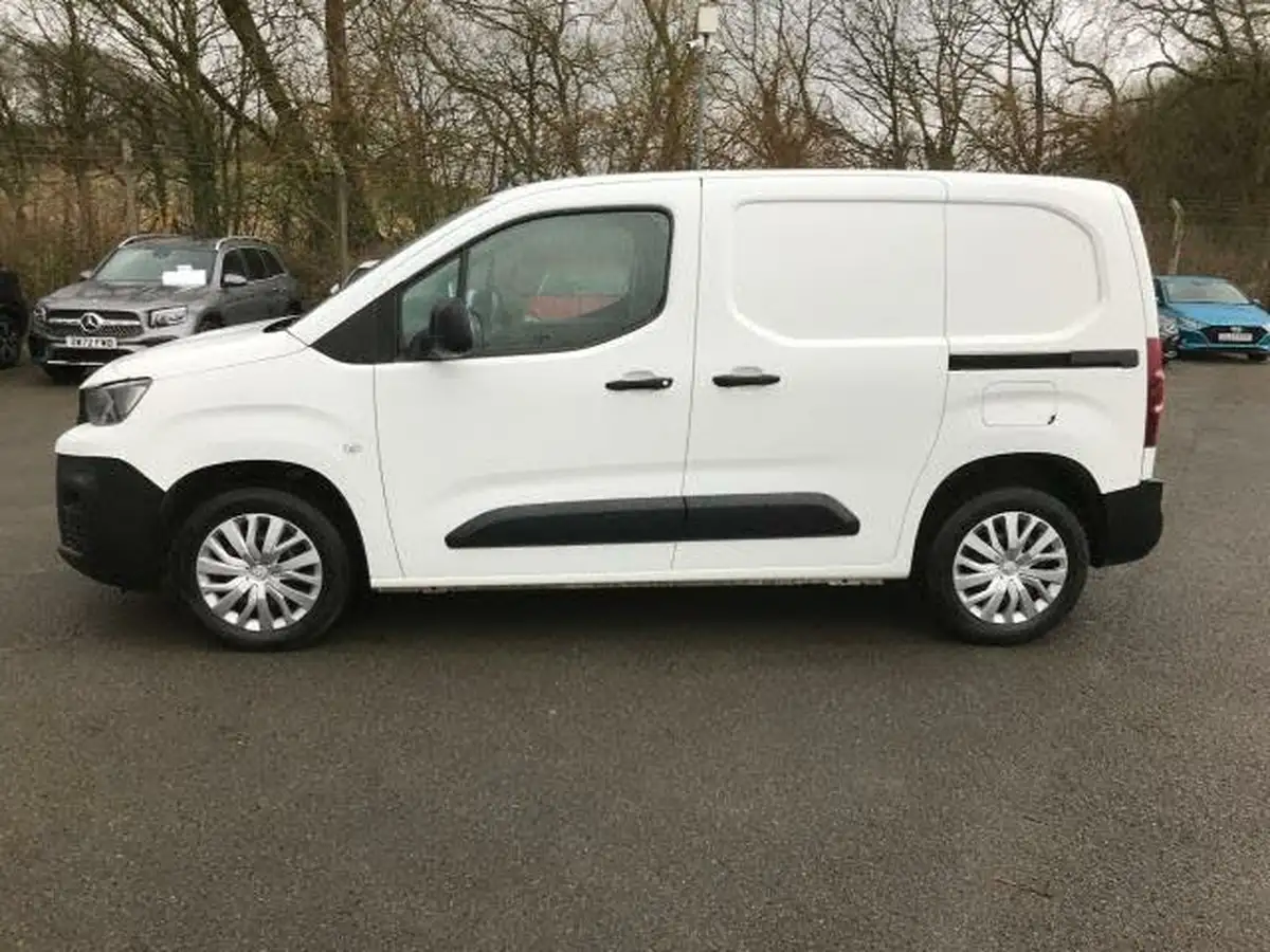 2021-peugeot-partner-15-bluehdi-1000-professional-100ps-eu6dt-panel-big-6