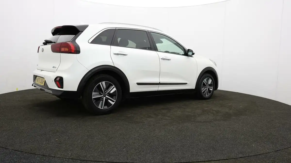 2021-kia-niro-16-gdi-phev-2-big-26
