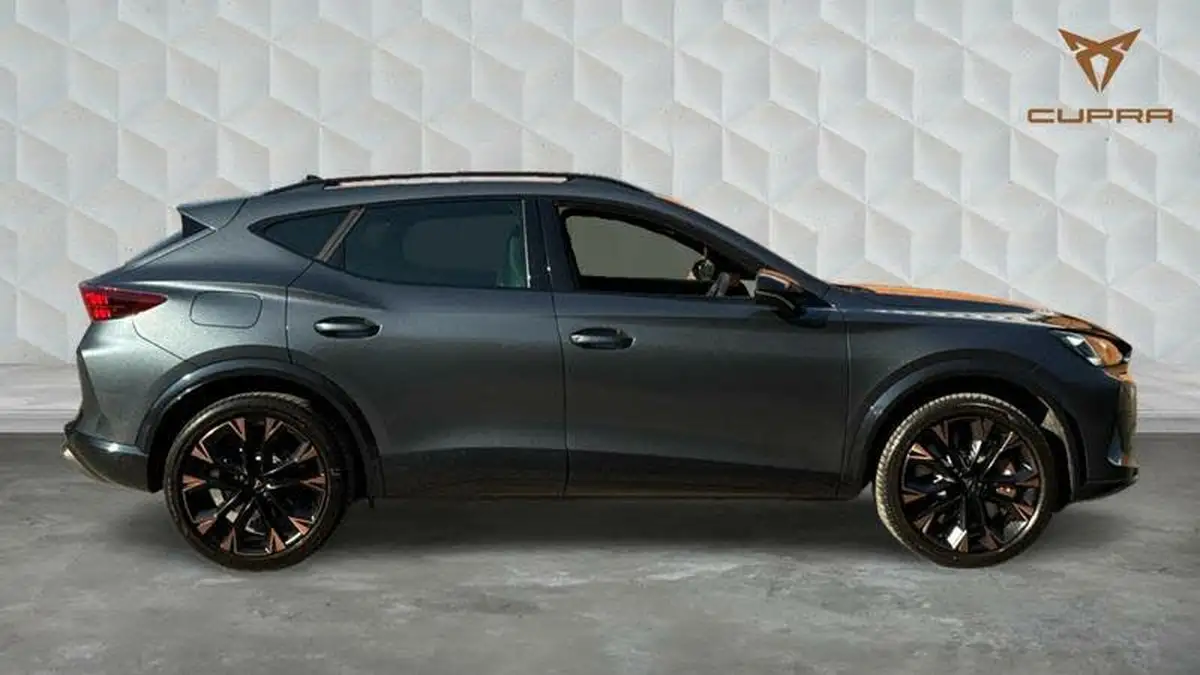 2024-cupra-formentor-15-e-hybrid-vz-first-edition-big-3