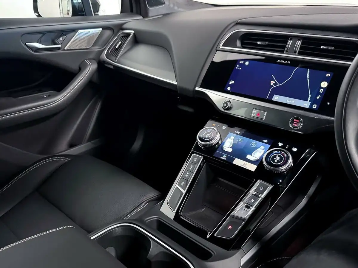 2024-jaguar-i-pace-ev400-r-dynamic-hse-black-big-25
