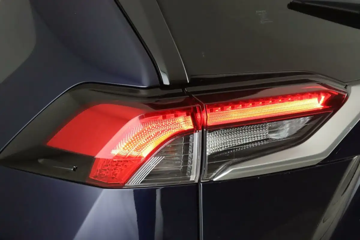 2021-toyota-rav4-25-vvt-i-excel-219bhp-big-9