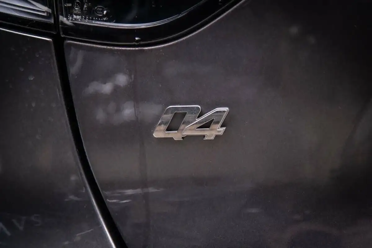 2021-maserati-levante-30-gransport-big-36