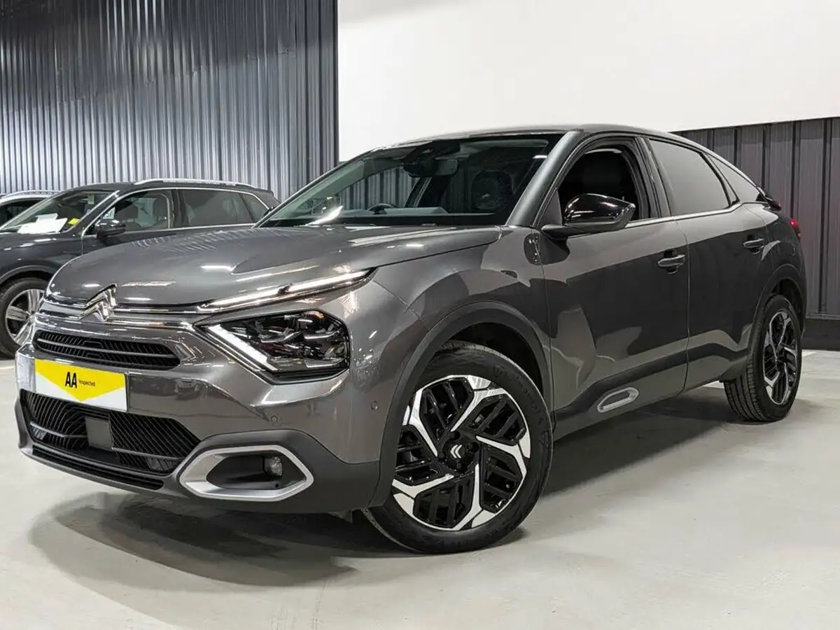 2023-citroen-c4-15bluehdi-shine-plus-big-4