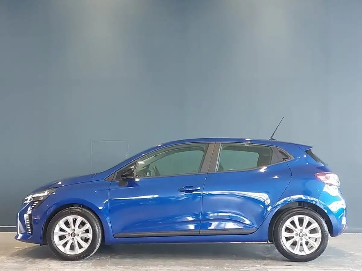 2024-renault-clio-10-tce-evolution-big-3