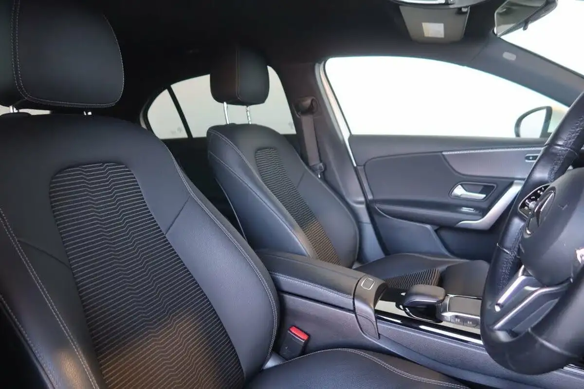 2019-mercedes-benz-a-class-20d-a200d-sport-hatchback-5d-big-7