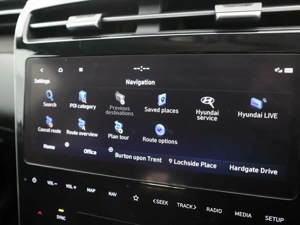2023-hyundai-tucson-16-t-gdi-se-connect-230ps-hybrid-auto-big-12