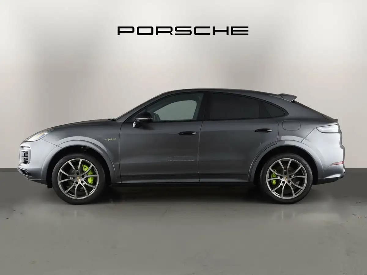2022-porsche-cayenne-30-v6-e-hybrid-coupe-big-4
