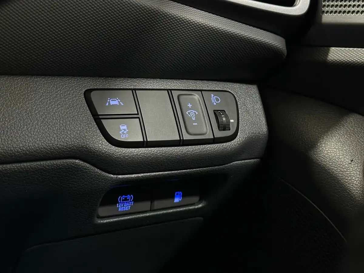 2022-hyundai-ioniq-16-gdi-premium-hybrid-big-15