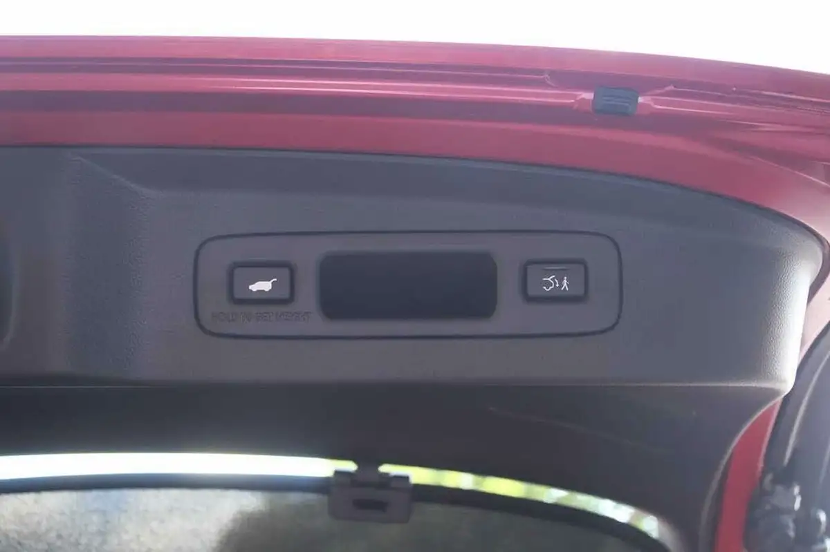 2024-honda-hr-v-15-i-mmd-advance-big-17