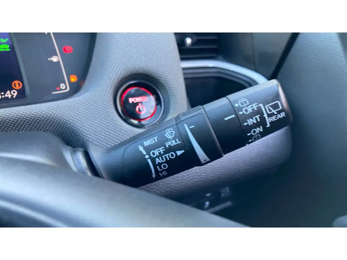 2021-honda-jazz-15-i-mmd-crosstar-ex-109ps-two-tone-big-32
