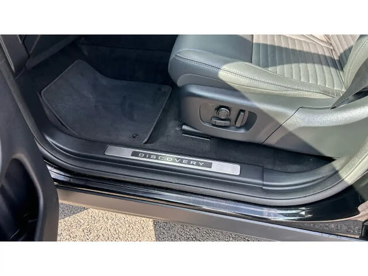2024-land-rover-discovery-sport-20-d200-dynamic-hse-big-39