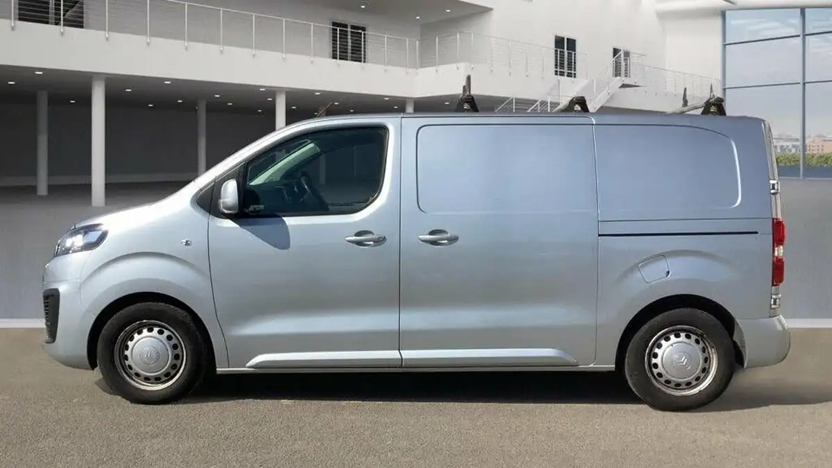 2019-citroen-dispatch-16bluehdi-x-m-1000-115pseu6-ss-big-3
