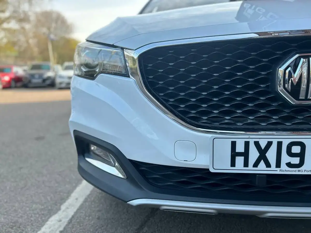 2019-mg-zs-suv-15-vti-tech-exclusive-105bhp-big-16