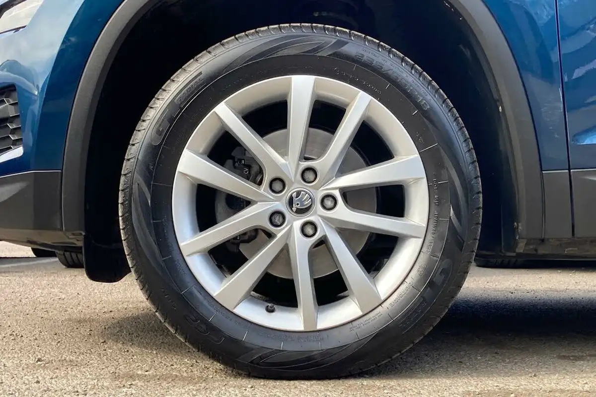 2021-skoda-kodiaq-15-tsi-se-5-big-26