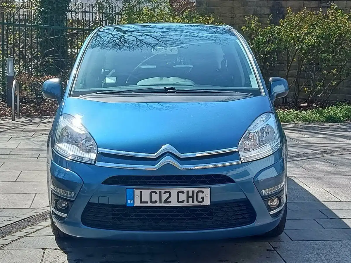2012-citroen-c4-picasso-16td-vtr-16-e-hdi-egs-big-1