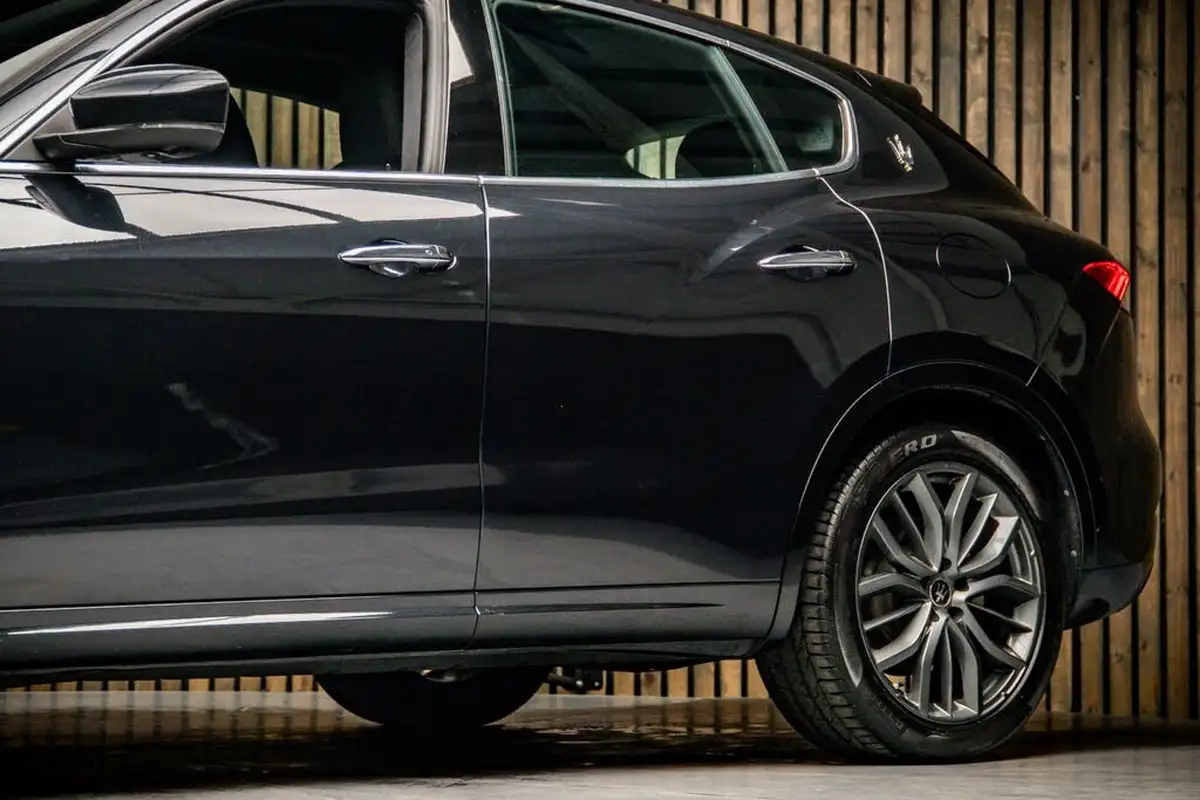 2022-maserati-levante-20-gt-big-15