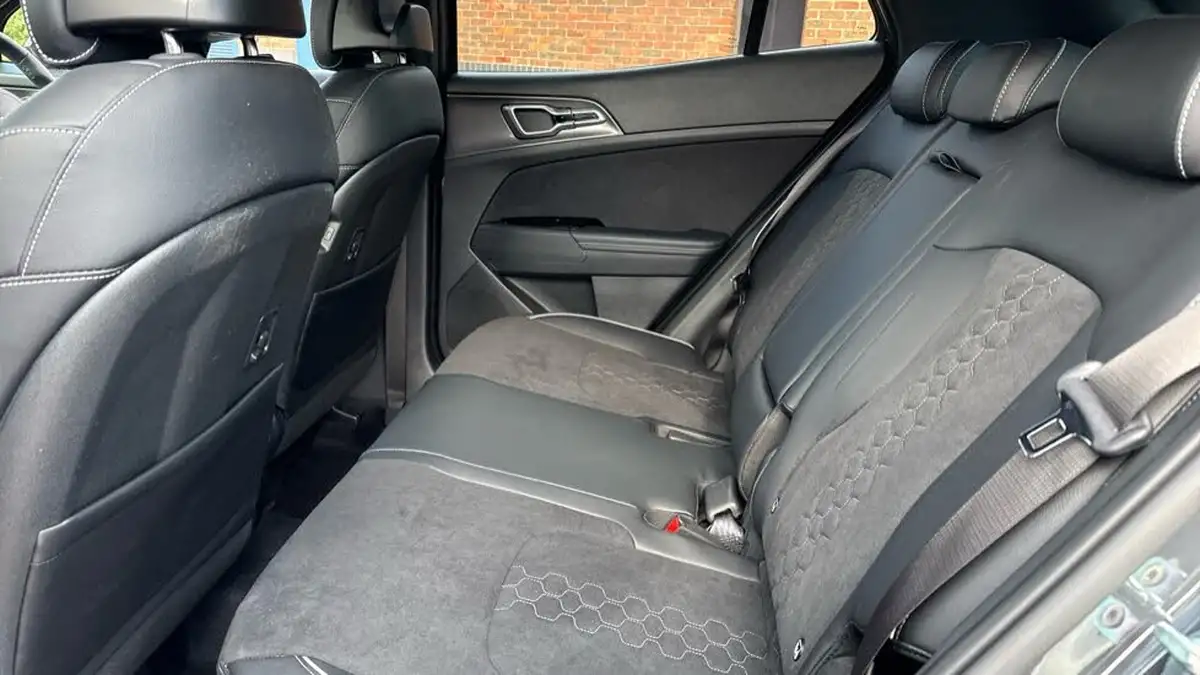 2024-kia-sportage-16-t-gdi-gt-line-207bhp-hev-auto-big-8