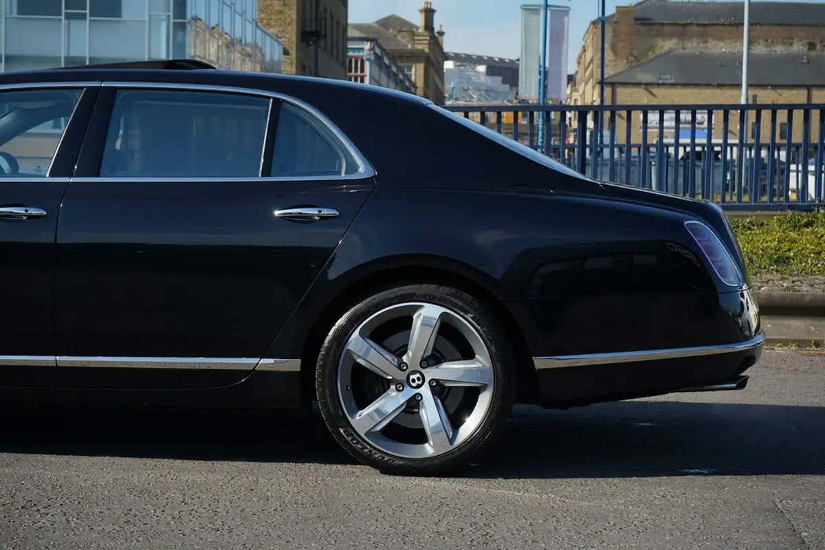 2016-bentley-mulsanne-675-mulsanne-speed-big-14