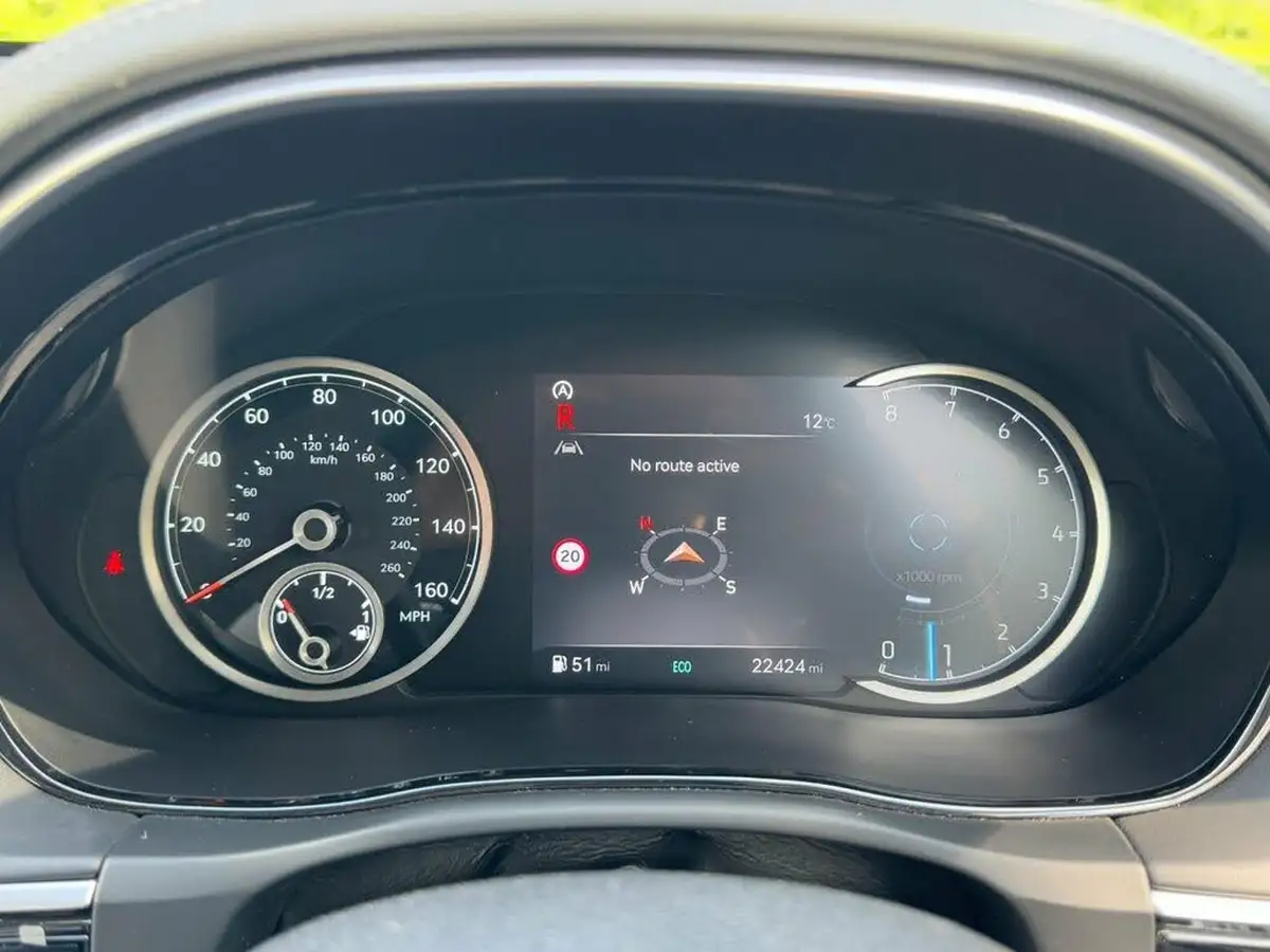 2022-genesis-gv70-25-t-premium-line-big-17