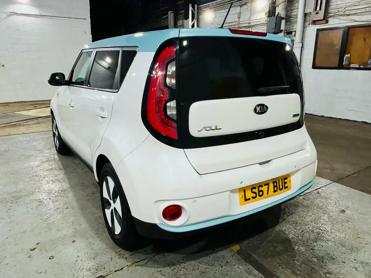 2018-kia-soul-ev-ev-big-5