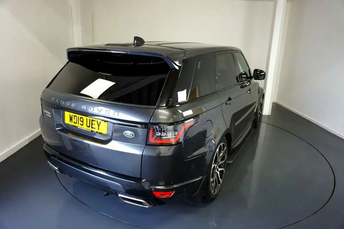 2019-land-rover-range-rover-sport-30-sdv6-hse-dynamic-big-9