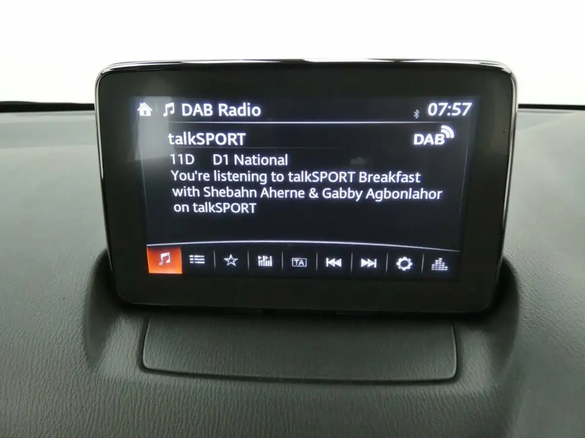 2021-mazda-mazda2-15-skyactiv-g-se-l-nav-big-9