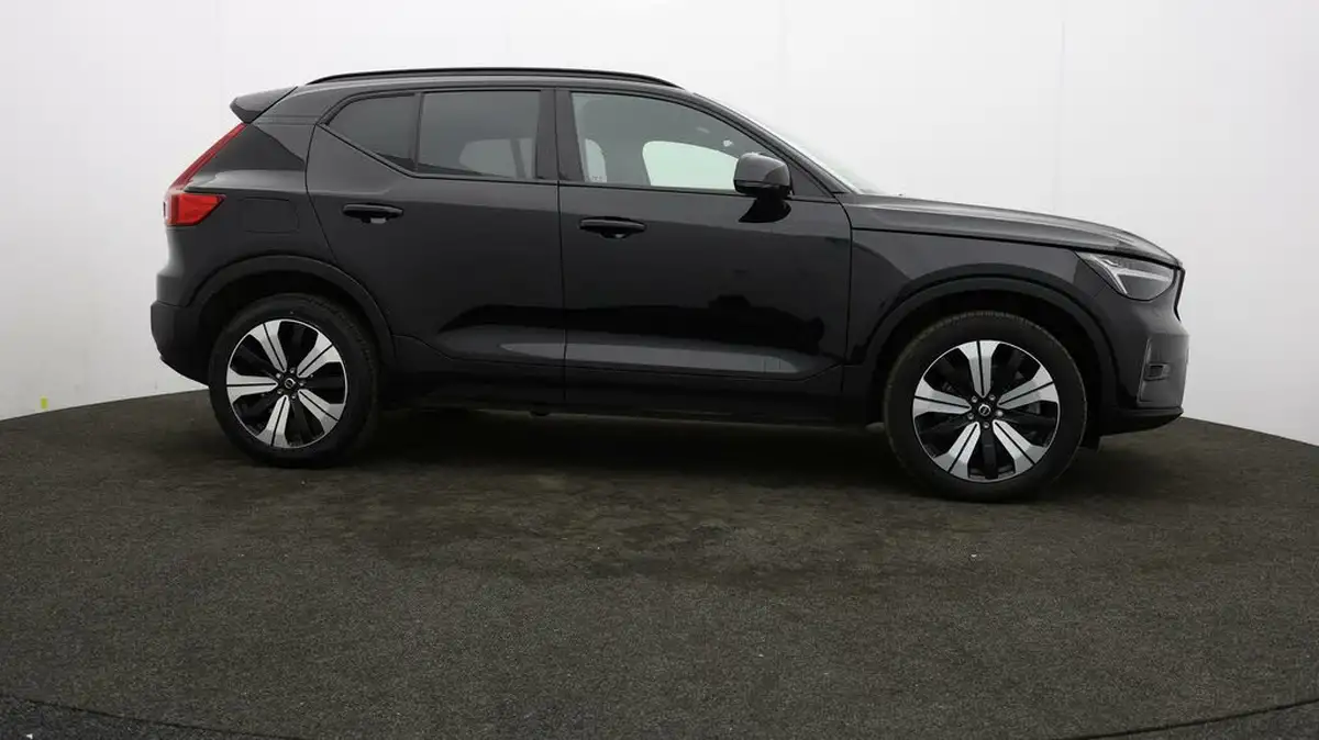 2023-volvo-xc40-15-t5-ultimate-dark-big-40