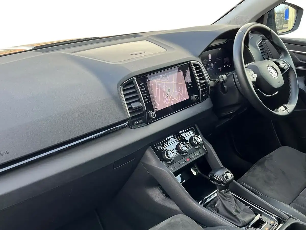 2022-skoda-karoq-15-tsi-se-l-dsg-big-6