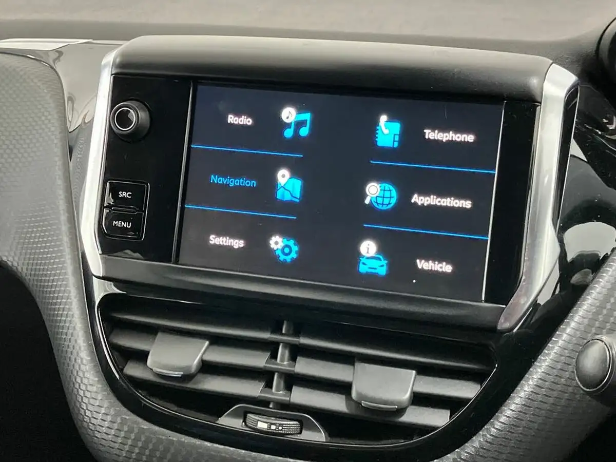 2019-peugeot-208-12-puretech-tech-edition-82bhp-big-24