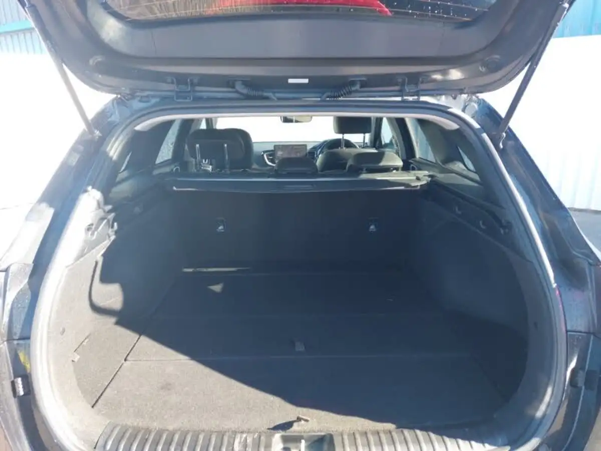 2024-kia-ceed-15-t-gdi-3-sportswagon-dct-big-7